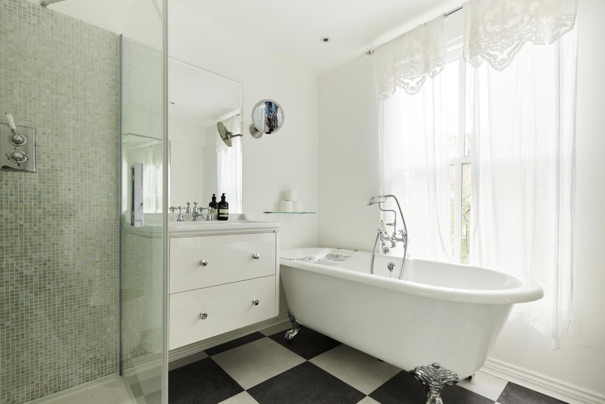 The Designers Suite Kensington - Stylish 1Bdr Flat Londýn Exteriér fotografie