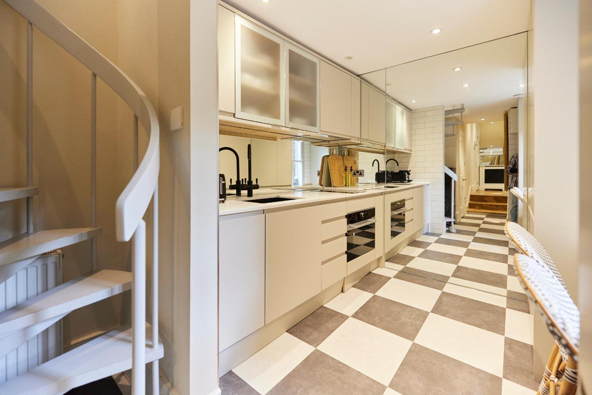 The Designers Suite Kensington - Stylish 1Bdr Flat Londýn Exteriér fotografie